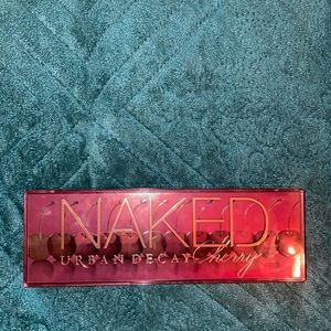 Urban decay cherry pallet NEW!